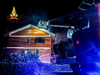 Incendio a Rivalta, 28enne morta intrappolata in casa